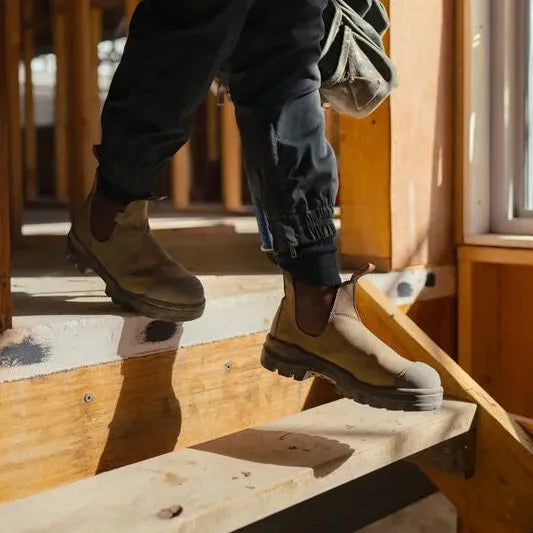 Blundstone 8002 Rotoflex - Rustic Brown - Unisex - Elastic Side